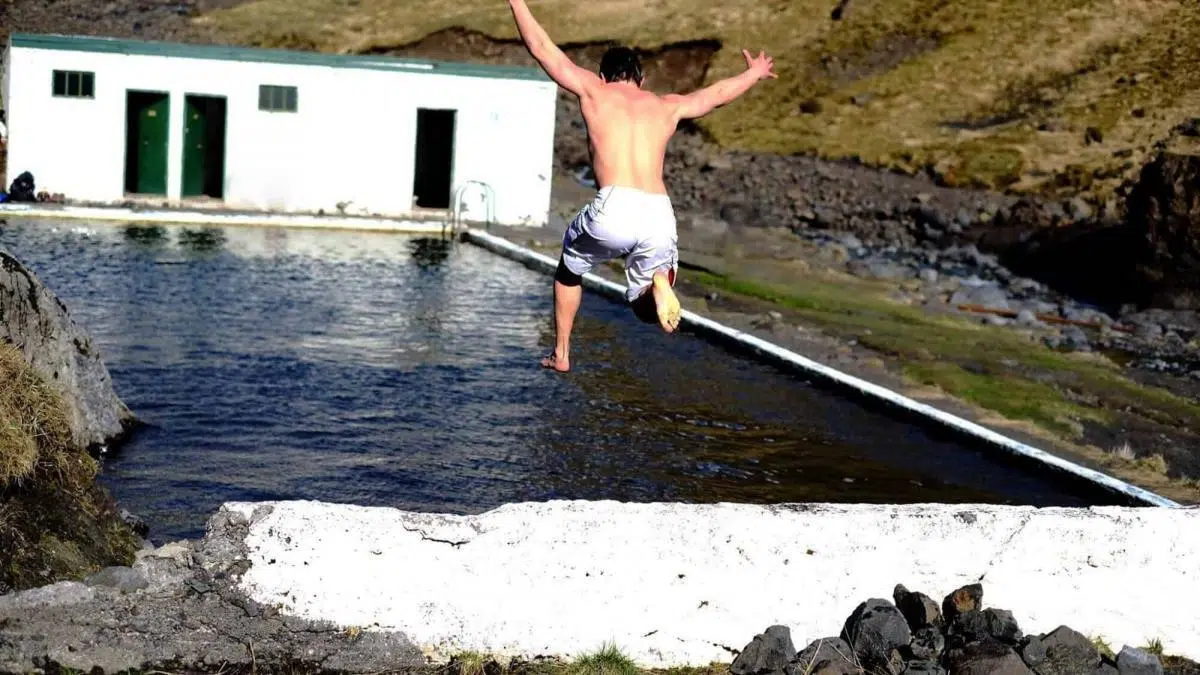 Exhibitionist Cleans Up Seljavallalaug Pool