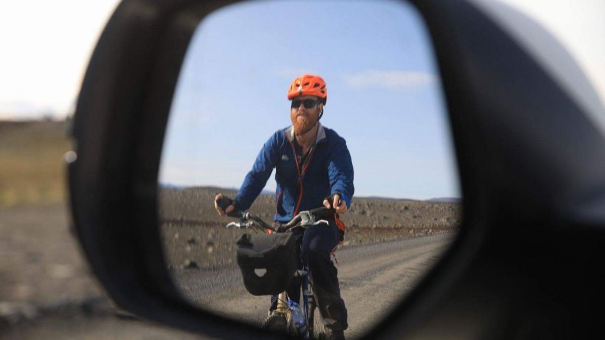 Cycling in Iceland – Riding With Faith on the Open Road