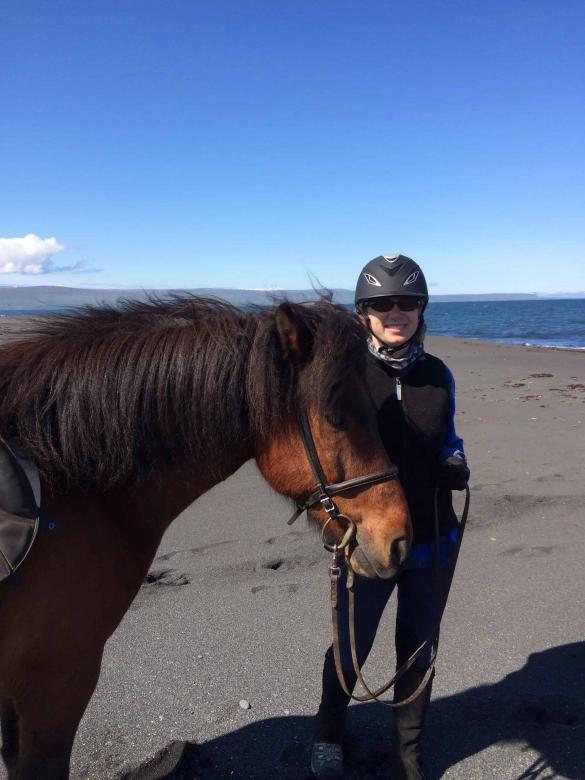 Tory Bilski with an Icelandic horse.