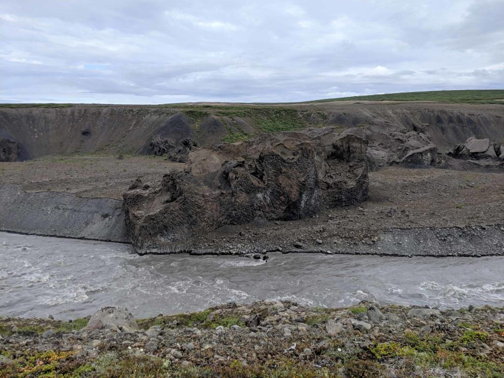 Massive rock formation in the Jökulsárgljúfur canyon