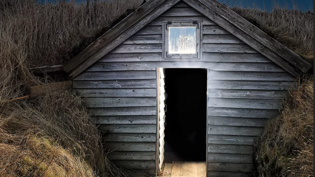 Learn about the legends of Icelandic Christmas at the Caves of Hella