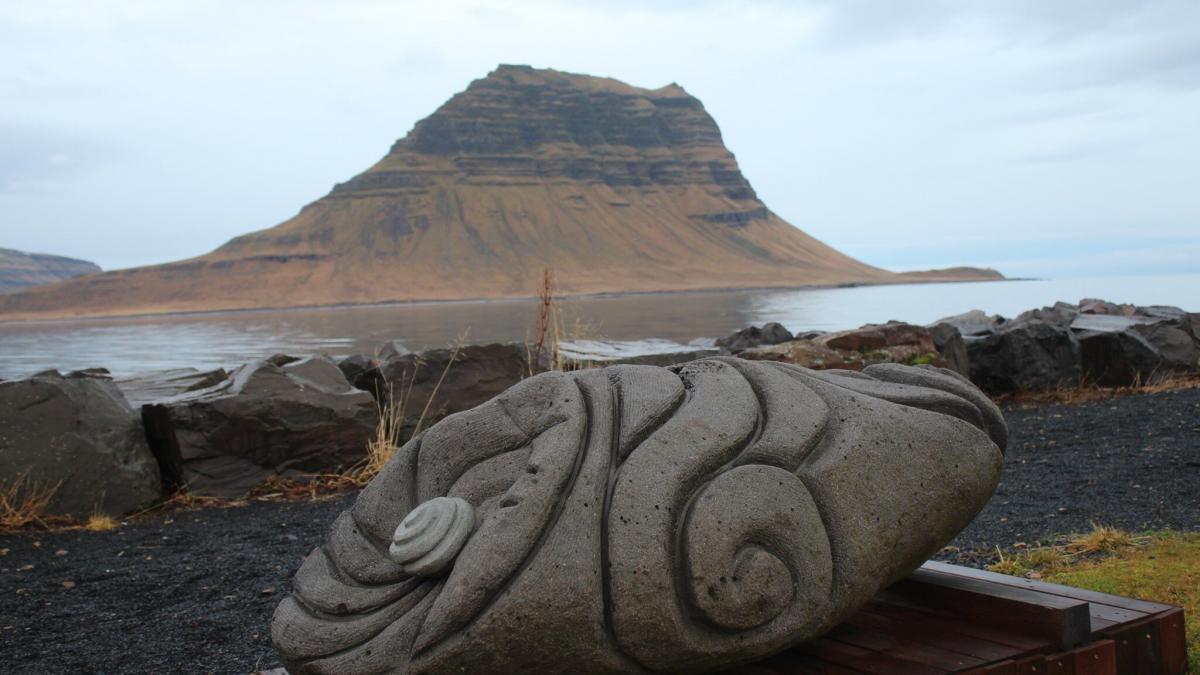 Folk artist in Grundarfjörður – visit Liston at his workshop