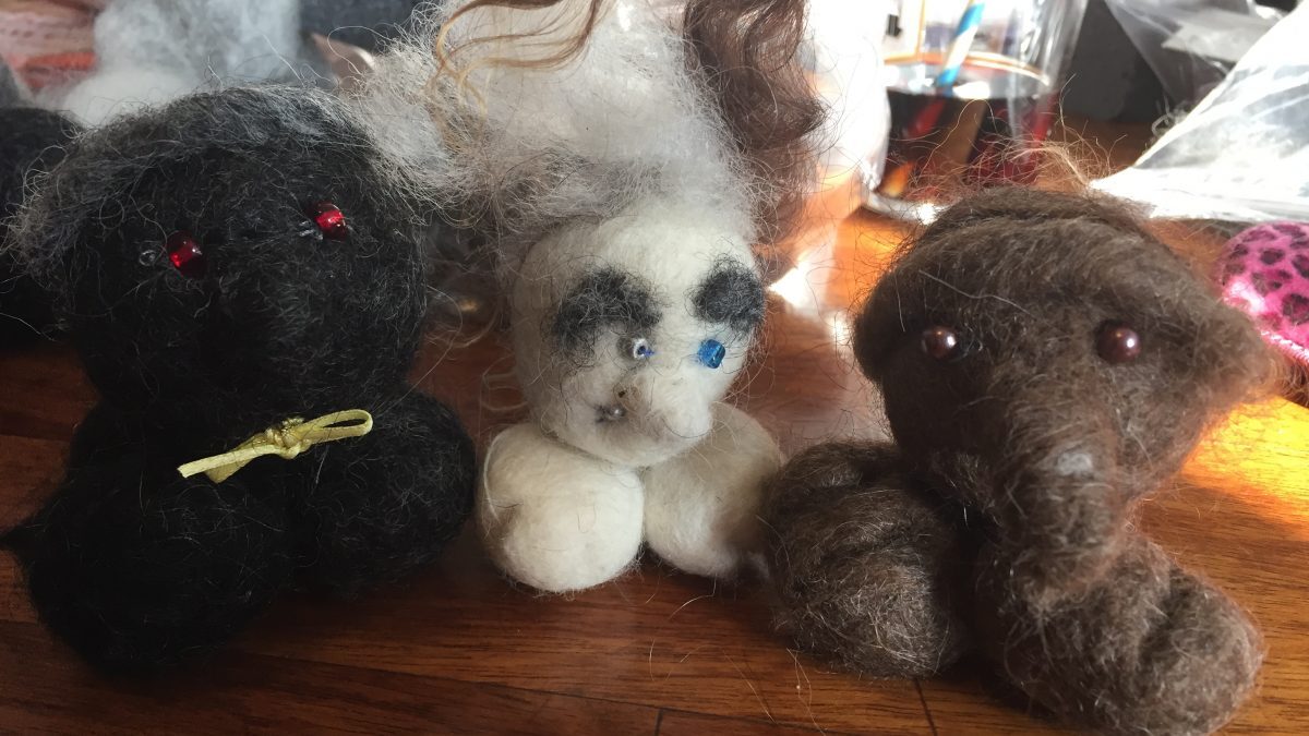 Knitting the Icelandic way – crafting trolls out Icelandic wool