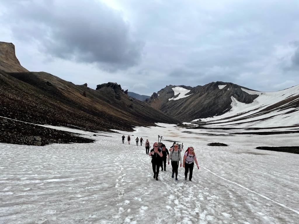 Exiting Halldórsgil ravine on the way to Grænahryggur ridge.