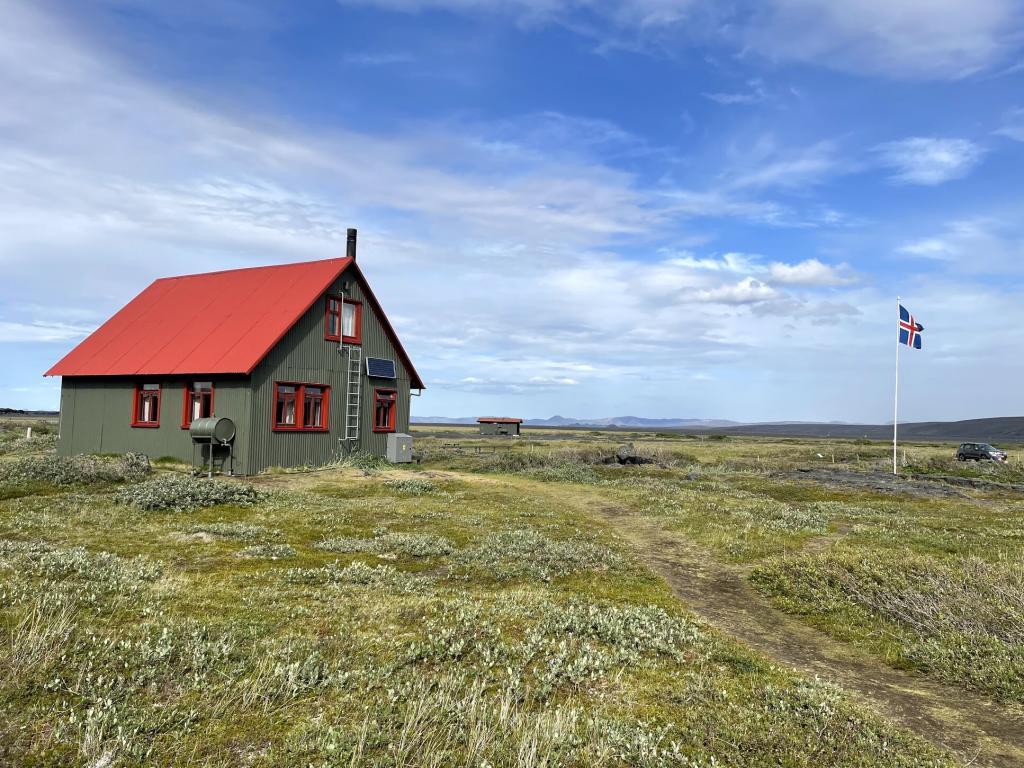 The hut at Herðubreiðarlindir