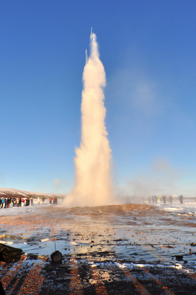The Icelandic geysir strokkur erupts