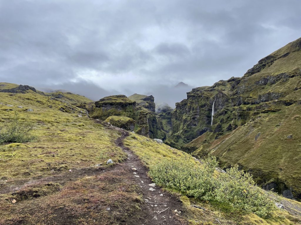 Approaching Múlagljúfur Canyon