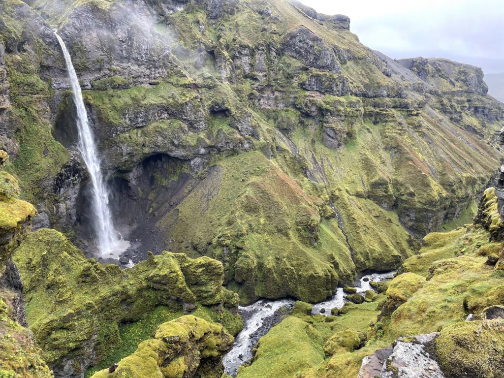 Hangandi foss waterfall