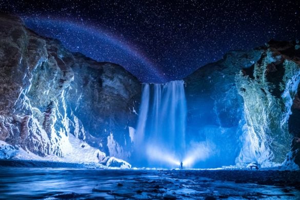 Skógafoss waterfall. Photo by Jonatan Pie on Unsplash