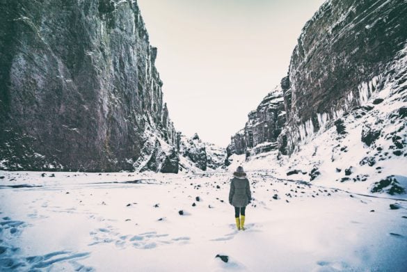Now you can rent outdoor clothes in Iceland and save both time and money. Photo by Jonatan Pie on Unsplash