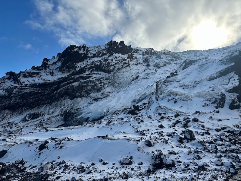 Gigjokull crawling glacier.