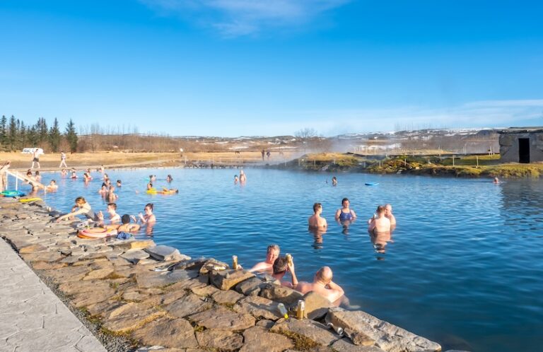 Discover the best tours and experiences in Iceland according to Viator